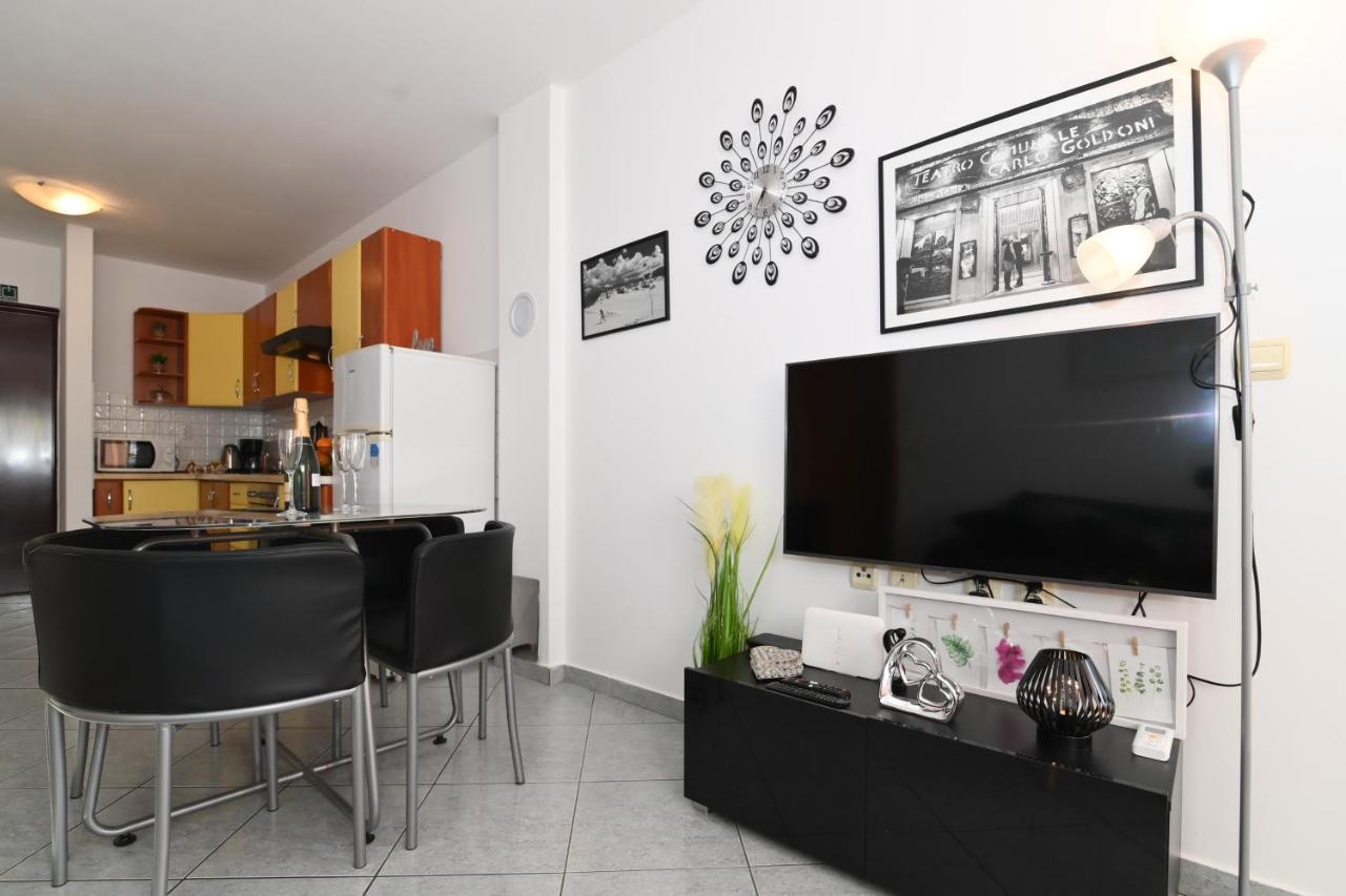Ferienwohnung Rossy Rijeka Exterior foto